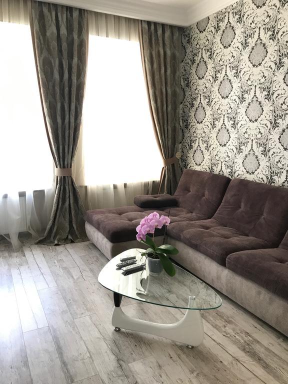 Apartments On Bunina 28 Odessa Esterno foto